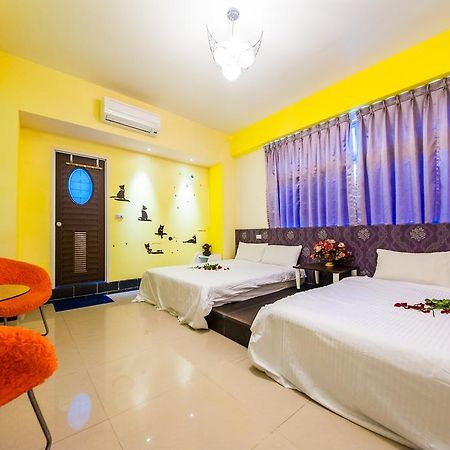 Love Night Market Inn Лодун Экстерьер фото