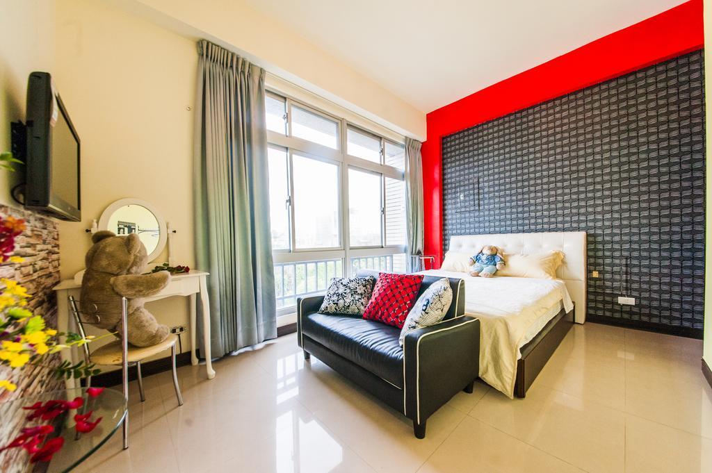 Love Night Market Inn Лодун Экстерьер фото