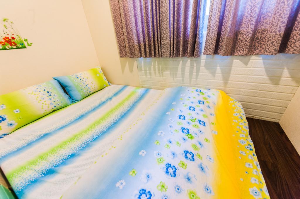 Love Night Market Inn Лодун Экстерьер фото